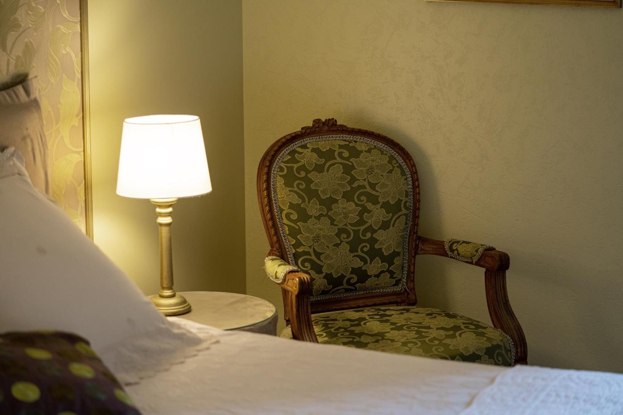 Chateau De Ribourdin Chevannes  Екстериор снимка